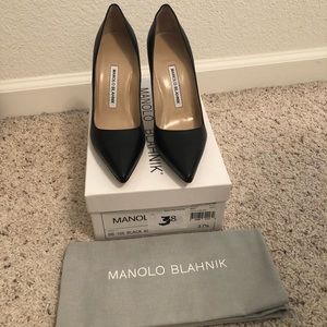 Manolo Blahnik black kidskin BB pumps